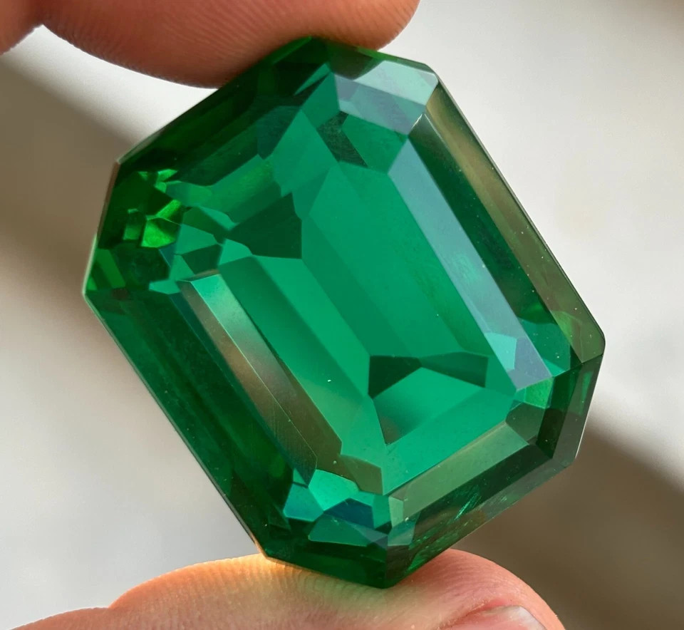97 Ct Natural Green Emerald Emerald Cut CERTIFIED Colombian Loose Gemstone 6YHE