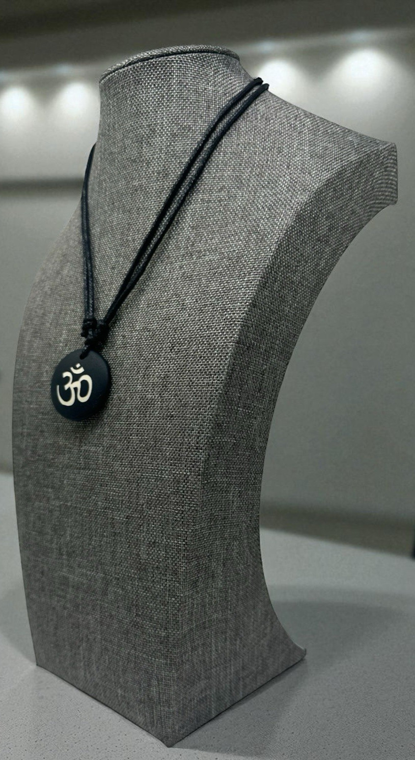 Black Om Pendant Necklace Adjustable 14‑28in Hindu Yoga Meditation Aum Charm