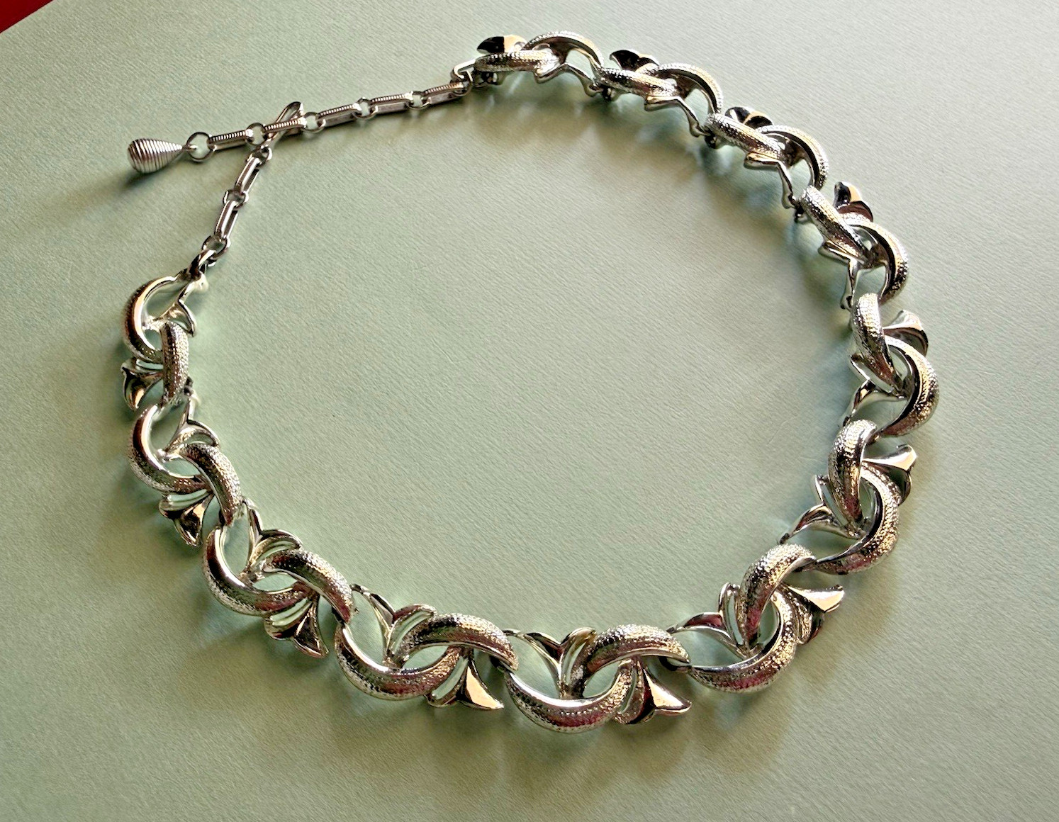 Vintage Signed Coro Chunky Textured Glossy Silver Choker Chain Estate Necklace