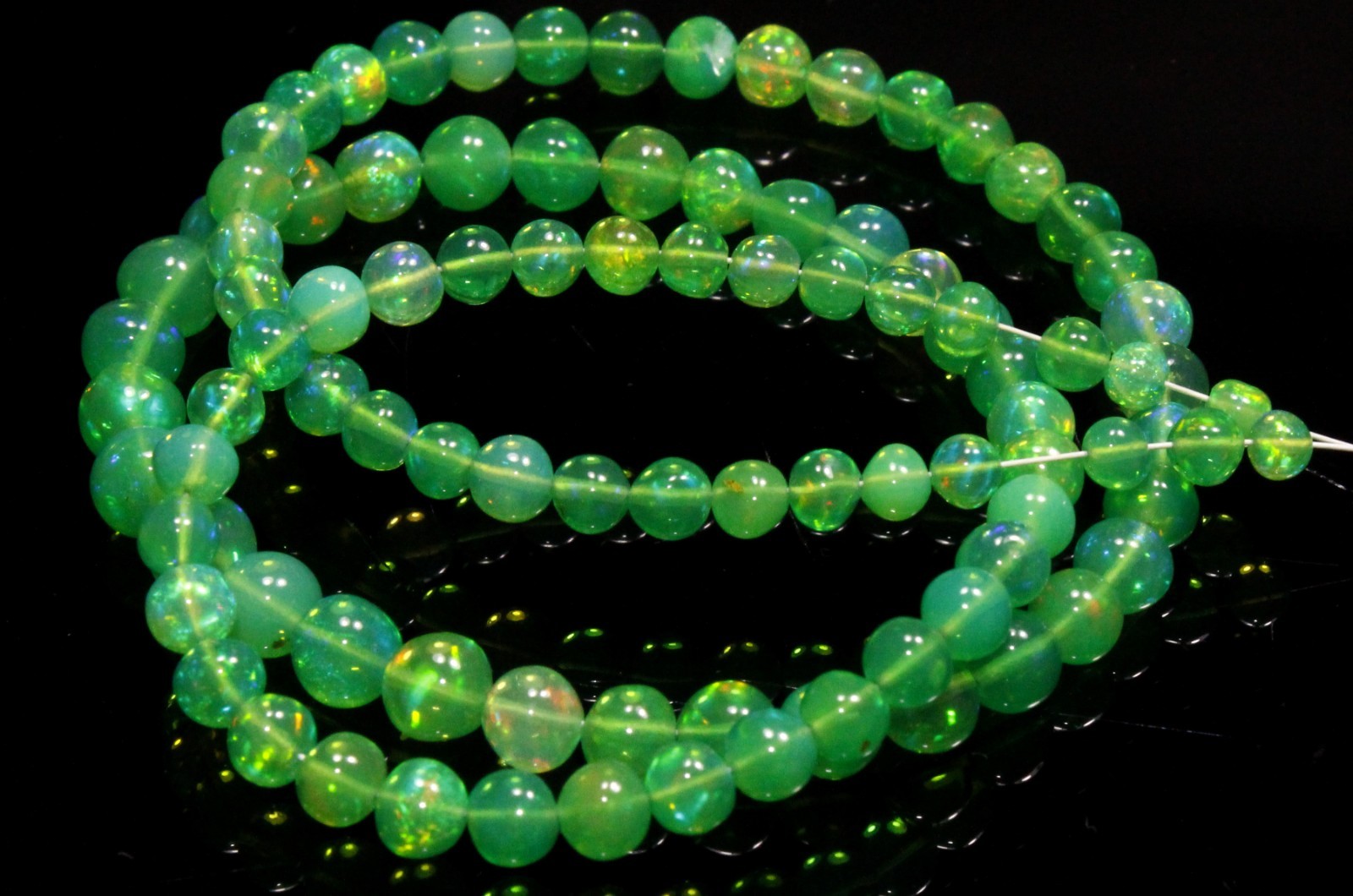 Ethiopian Green Opal Beads 4-5mm Round 8″ Strand