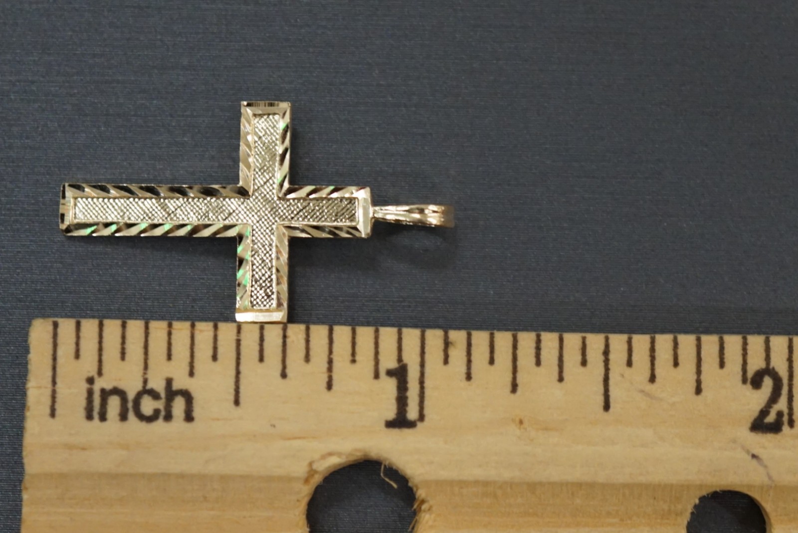 14K Solid Yellow Gold 1″ Diamond Cut Men Women Cross Charm Pendant.