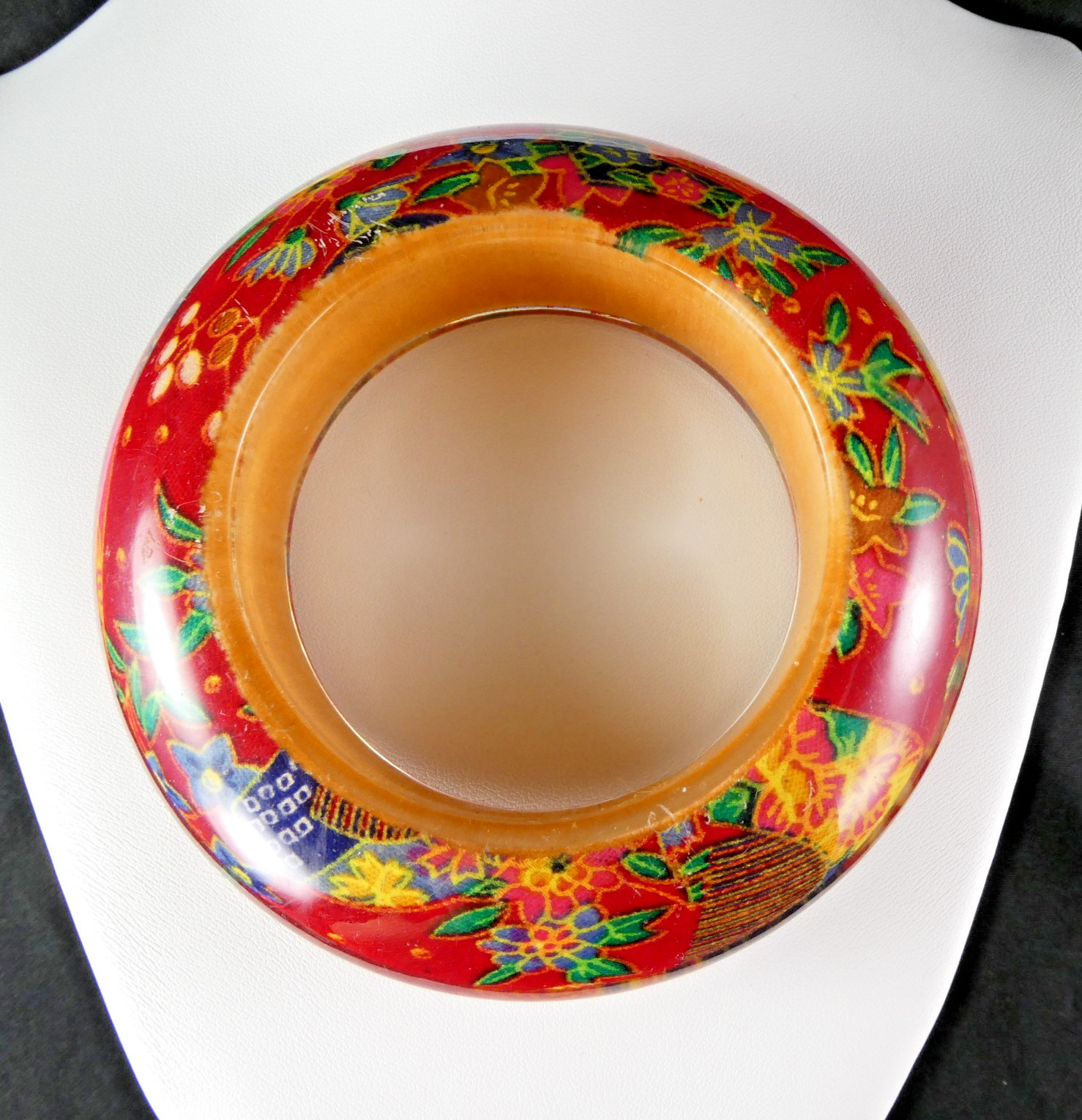 Vintage Acrylic Lucite Chunky Bangle Bracelet Red Floral Print 1″ Wide 70’s