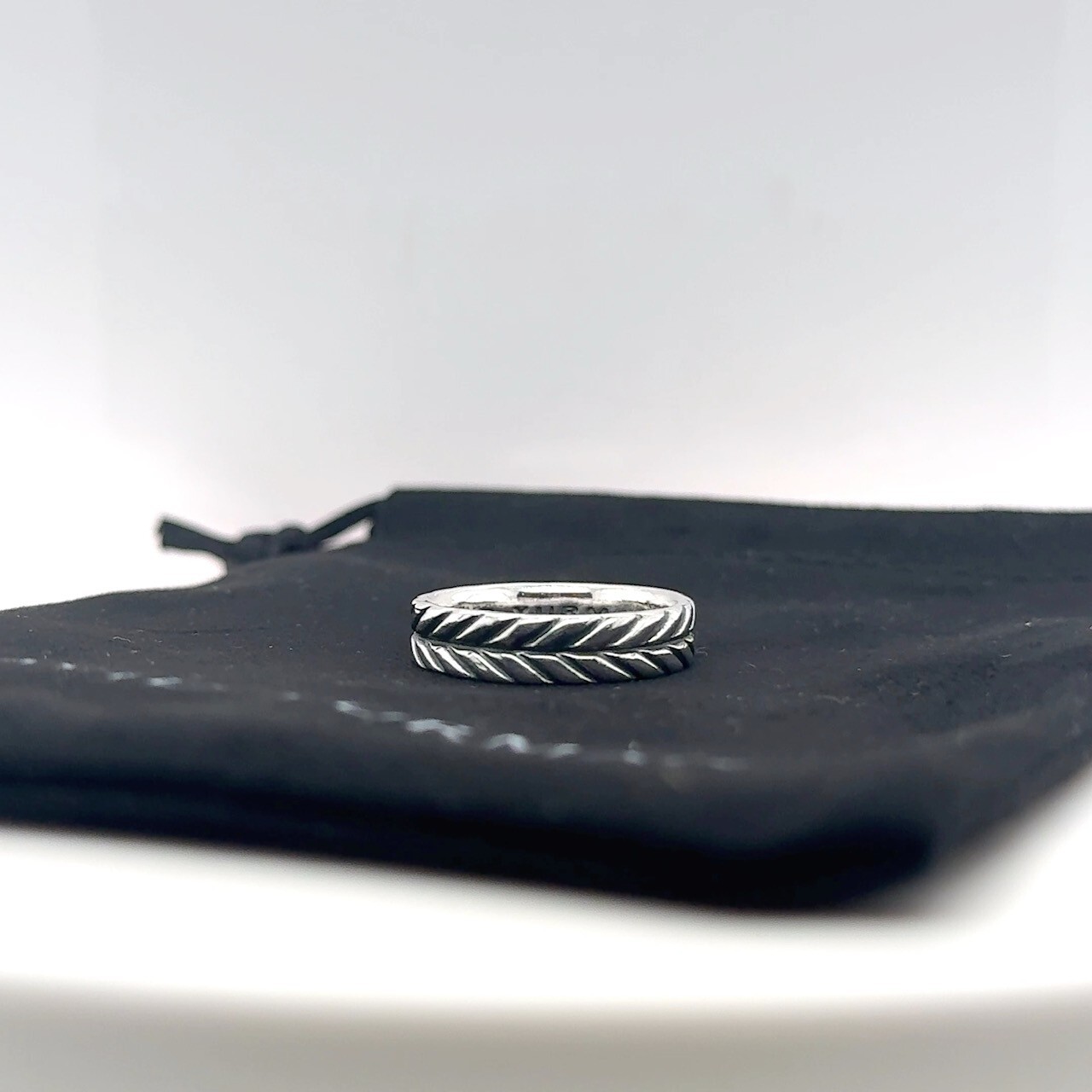 David Yurman Chevron ring | Sterling Silver Vintage Chevron Men’s SZ 8 W/pouch