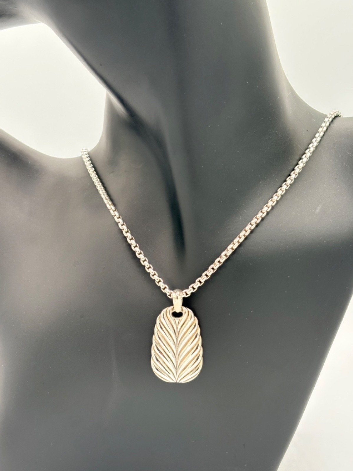 David Yurman Chevron Dog Tag Pendant 27mm 925 No Chain Used Great Condition