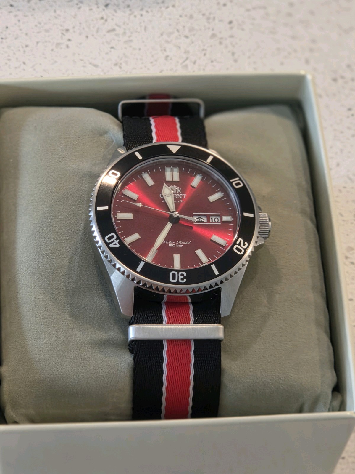 Orient Kanno RN-AA0915R Red Automatic Diver F6922 44mm Full Bracelet Box