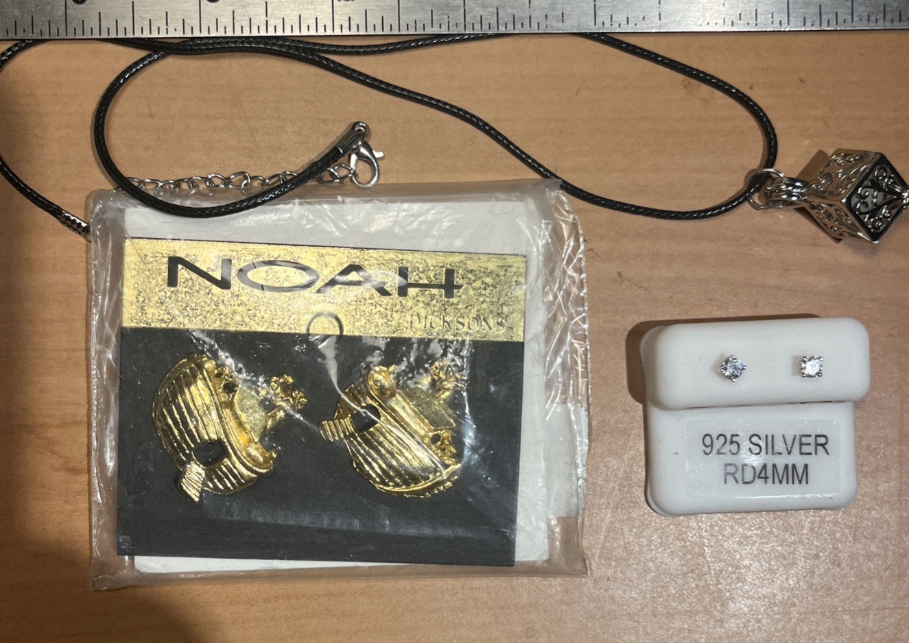 Noahs Ark Set Earrings , Silver studs Earrings , Box necklace