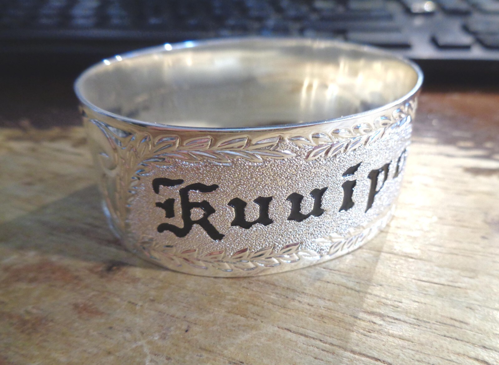 28MM 925 STER SILVER-FILLED COPPER HAWAIIAN KUUIPO SWEETHEART QUEEN EMMA BANGLE