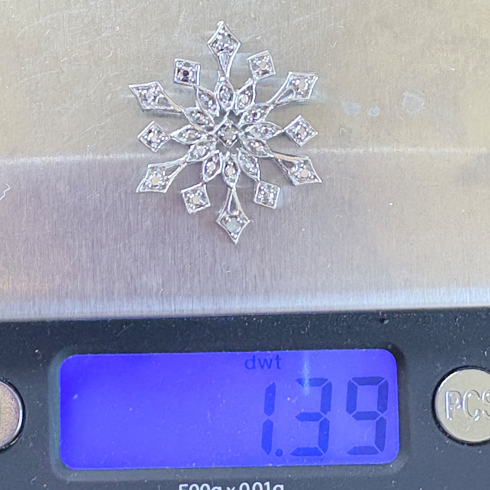 Illusion Stone Snowflake Pendant Sterling Silver 925 Size 0.75″ Length