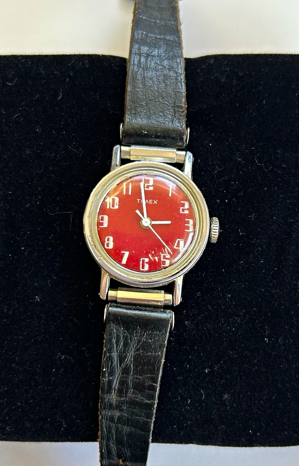 Timex Manual Wind Women’s Vintage 1951-80 Red Dial Black Leather Strap 23.9mm