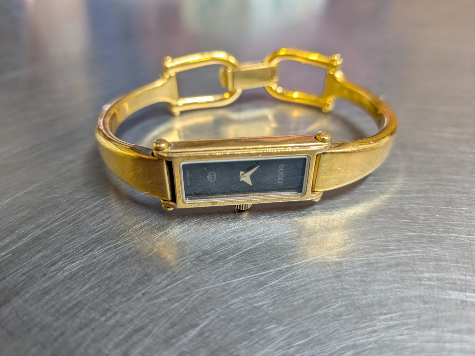 NICE GUCCI 1500L 13mm Gold Dial Rectangle Quartz Women’s Watch new battery