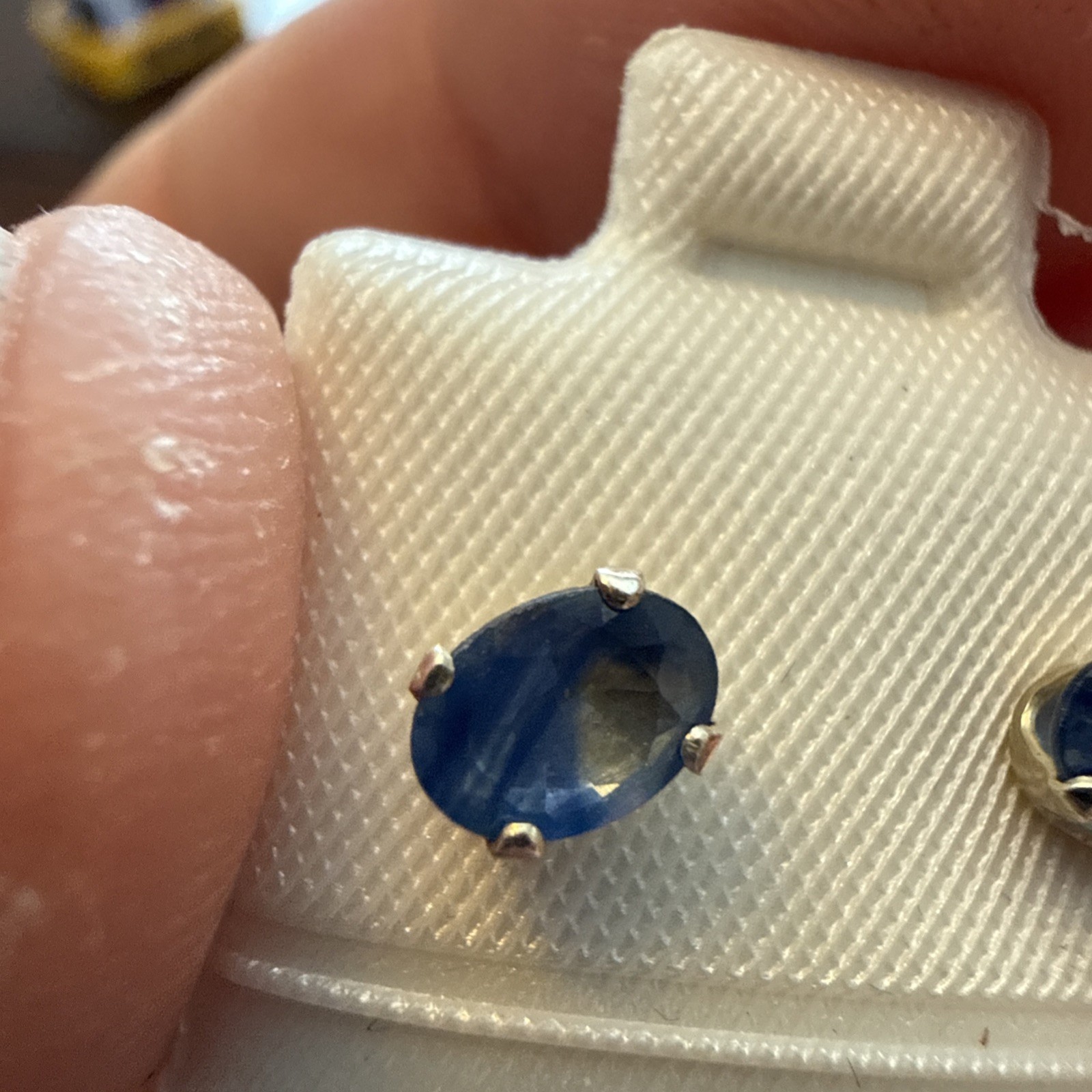 Genuine Sapphire Oval Basket set Stud Earrings in Sterling Silver Canada 6×4 E20