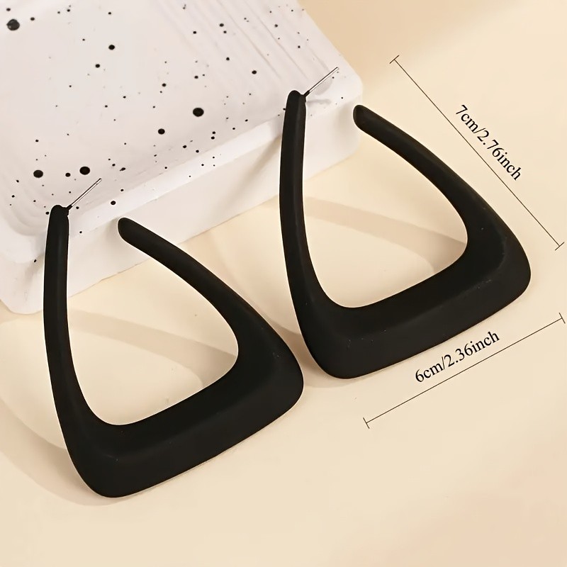 Simple Women’s Exaggerated Oversized Hoop Large Geometric Black Alloy Earring