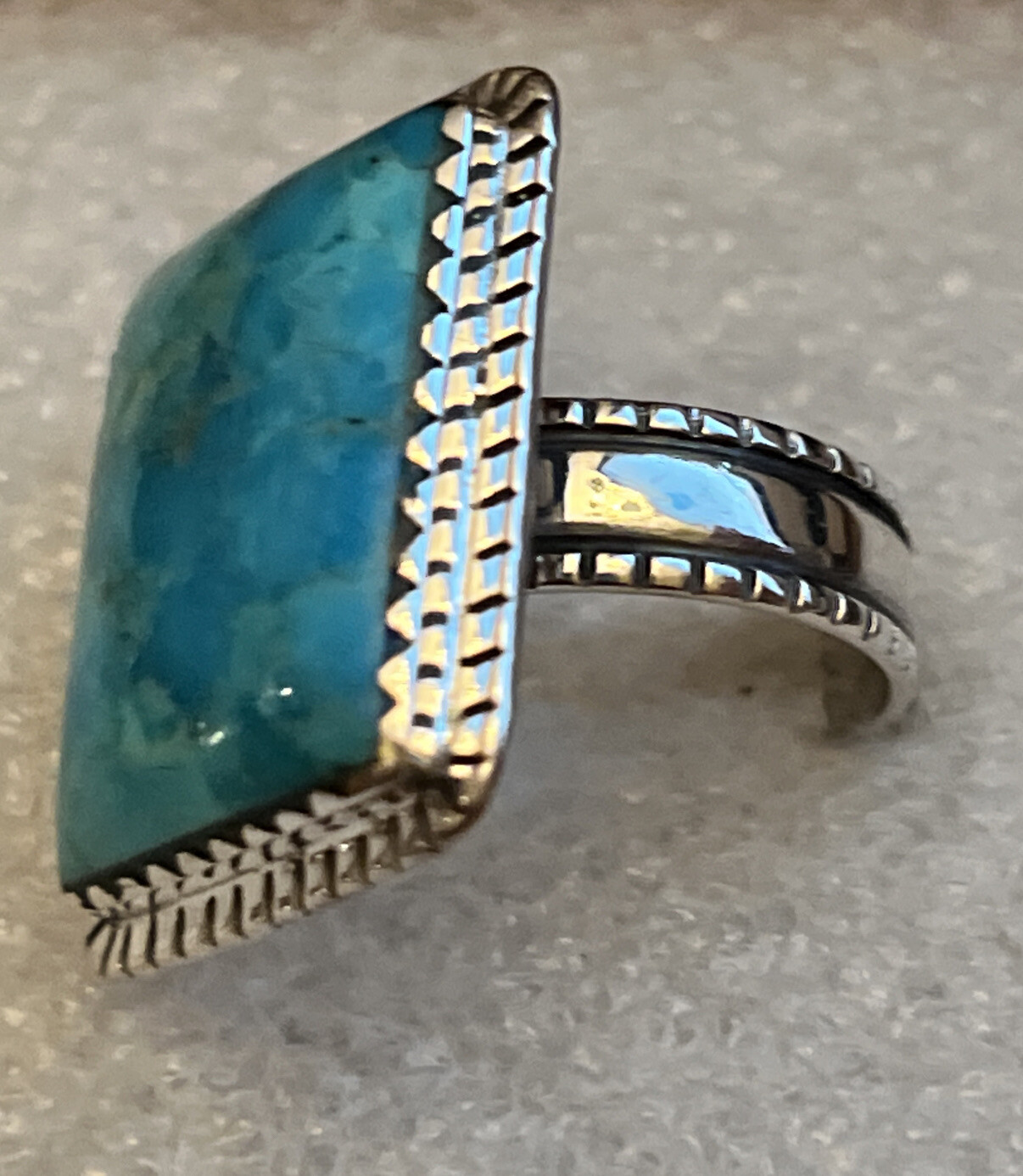 Kingman Turquoise Statement Ring 6 Sterling Silver 9.40 Grams 12.00 ctw