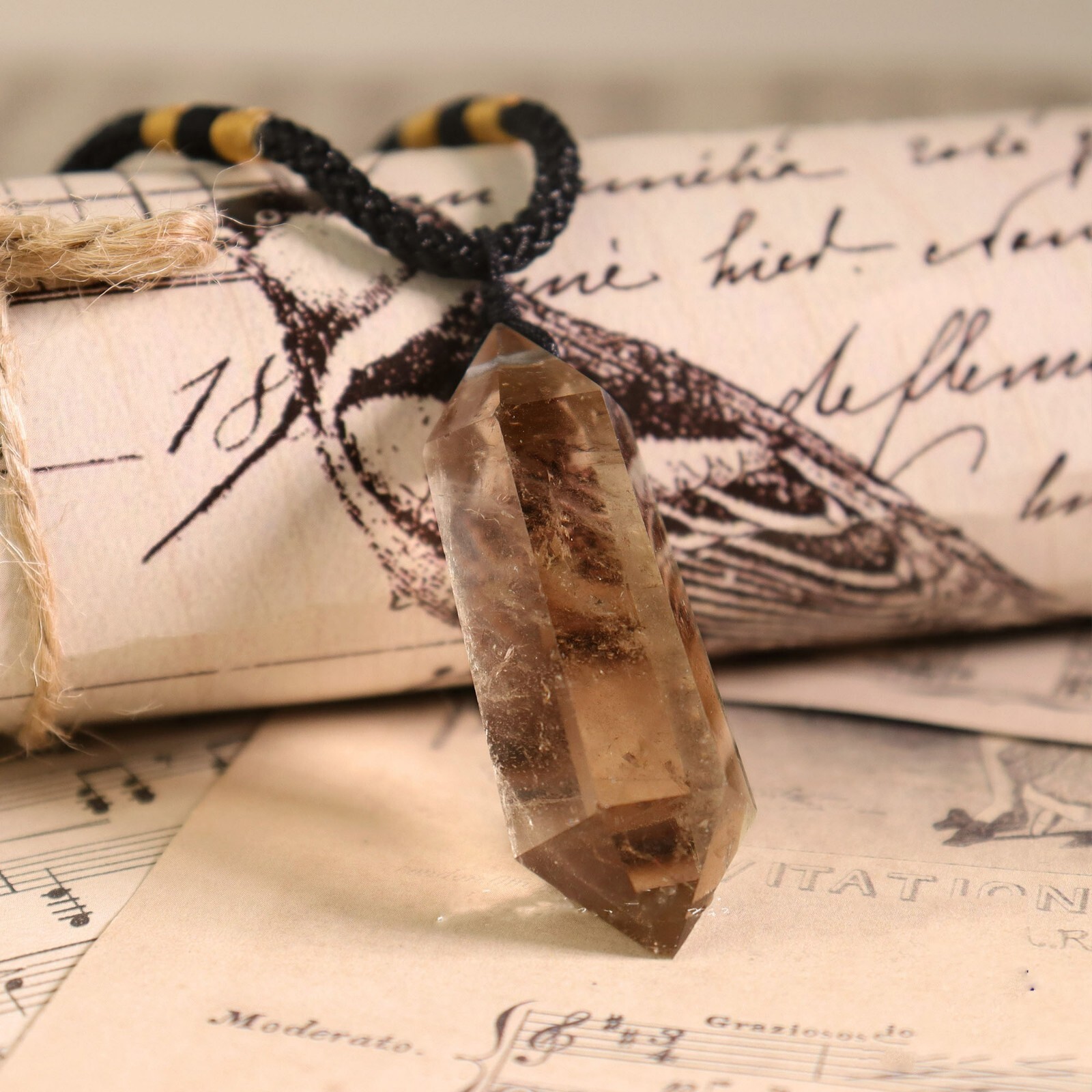 Natural Stone Hexagonal Points Pendant Healing Crystal Amulet Unisex Necklace