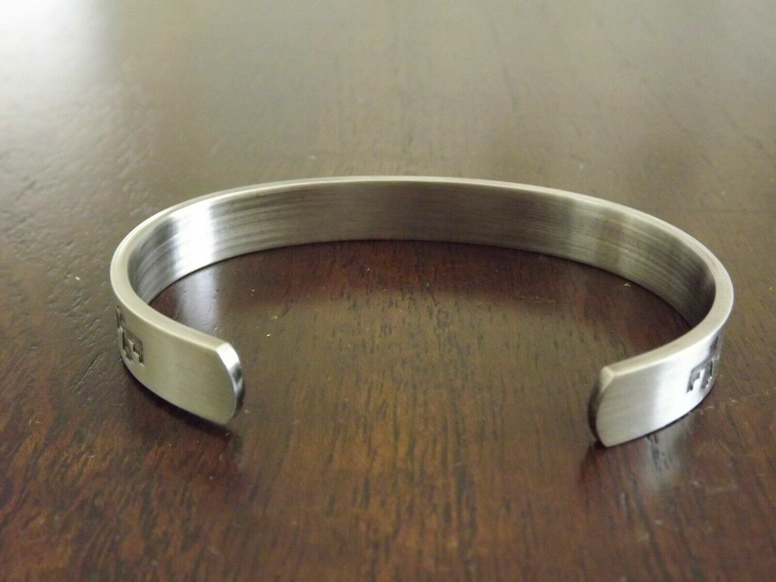 Silver Plated Copper Magnetic Bracelet Arthritis Therapy Cuff – Roman