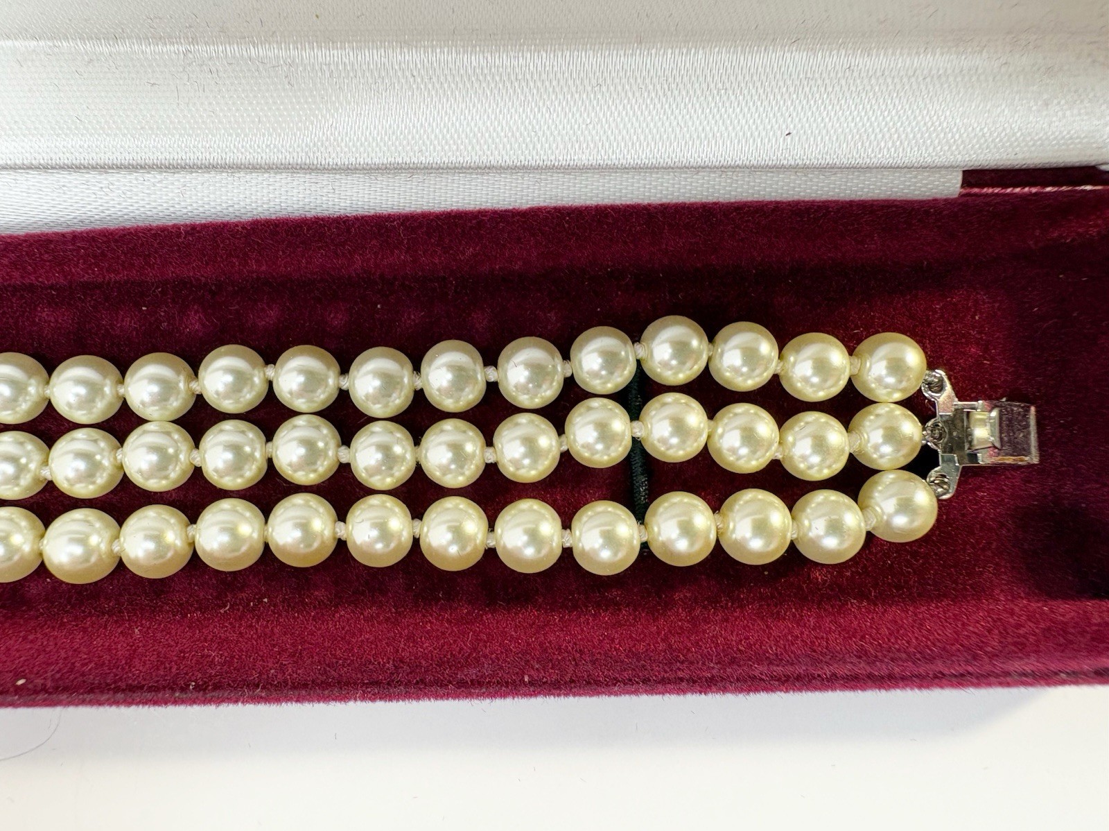 Camrose & Kross Jackie Kennedy 3 Strand Glass Pearl Bracelet Swarovski Clasp Box