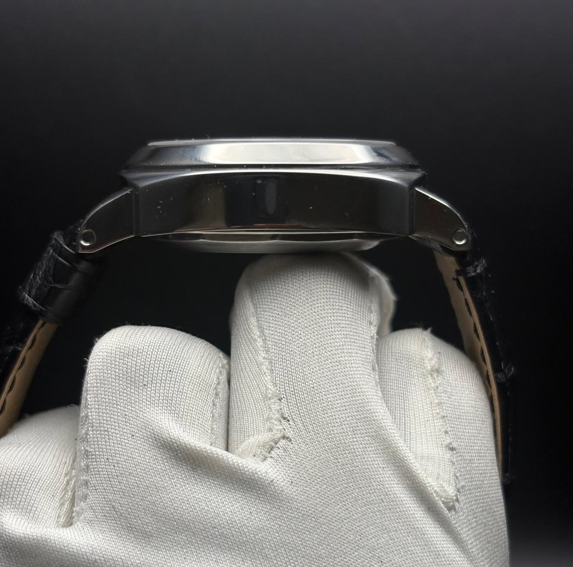 Stunning Panerai Luminor Marina Box & Papers 44mm Steel Men’s Watch PAM00090