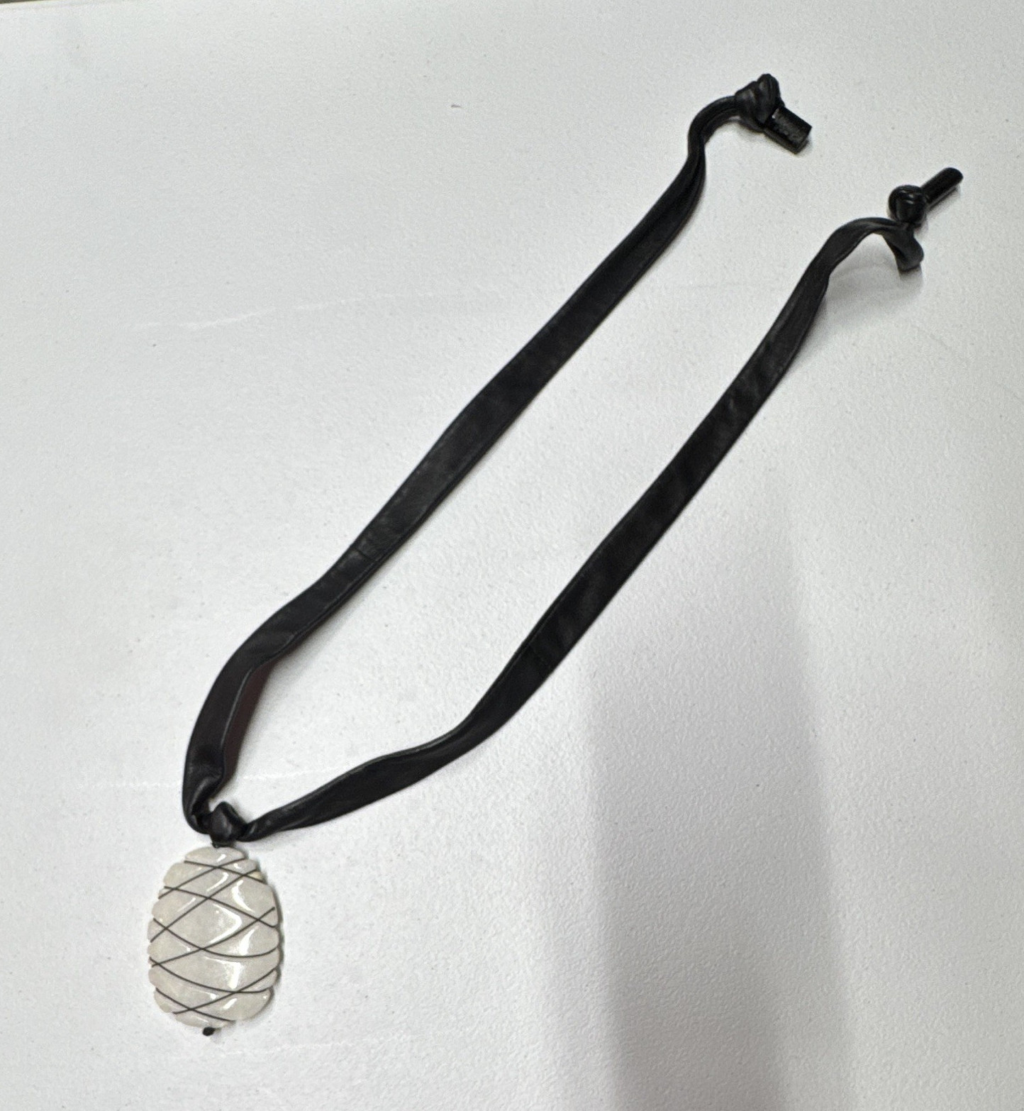Black Leather Cord Tie Necklace White Oval Alabaster Charm Pendant 101426