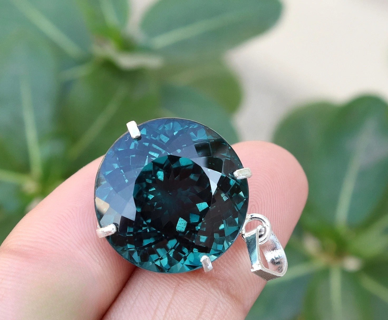 Natural Certified 28 Ct Teal BLUE Sapphire Gemstone Sterling Sliver Pendant