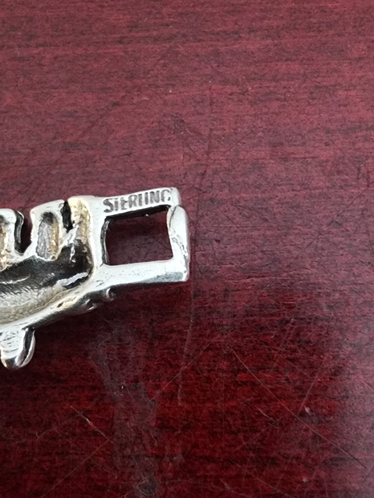 VINTAGE STERLING SILVER NOAH’S ARK LINKS BRACELET. 7″