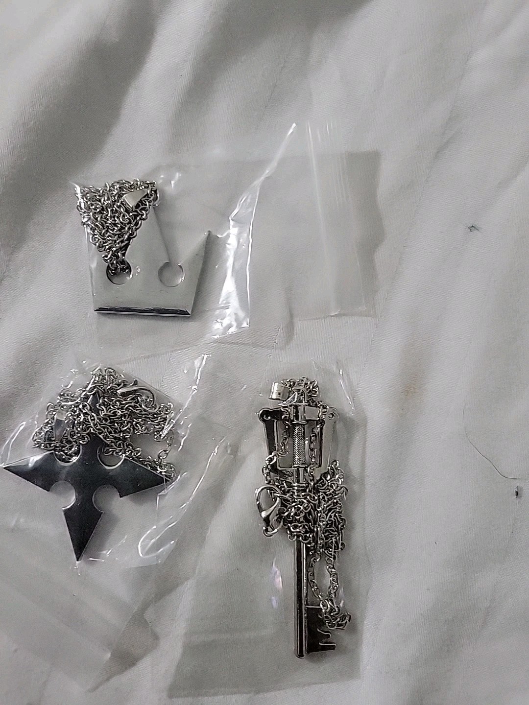 3 Pcs Set Kingdoms Figure Pendant Necklace