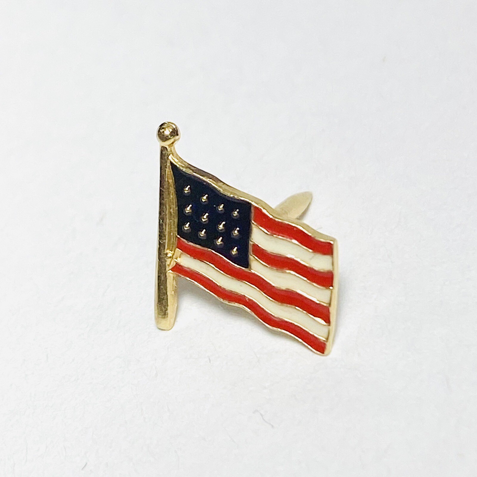 14K Yellow Gold Enamel 12-Star USA American Flag Lapel Pin No Back 0.65g