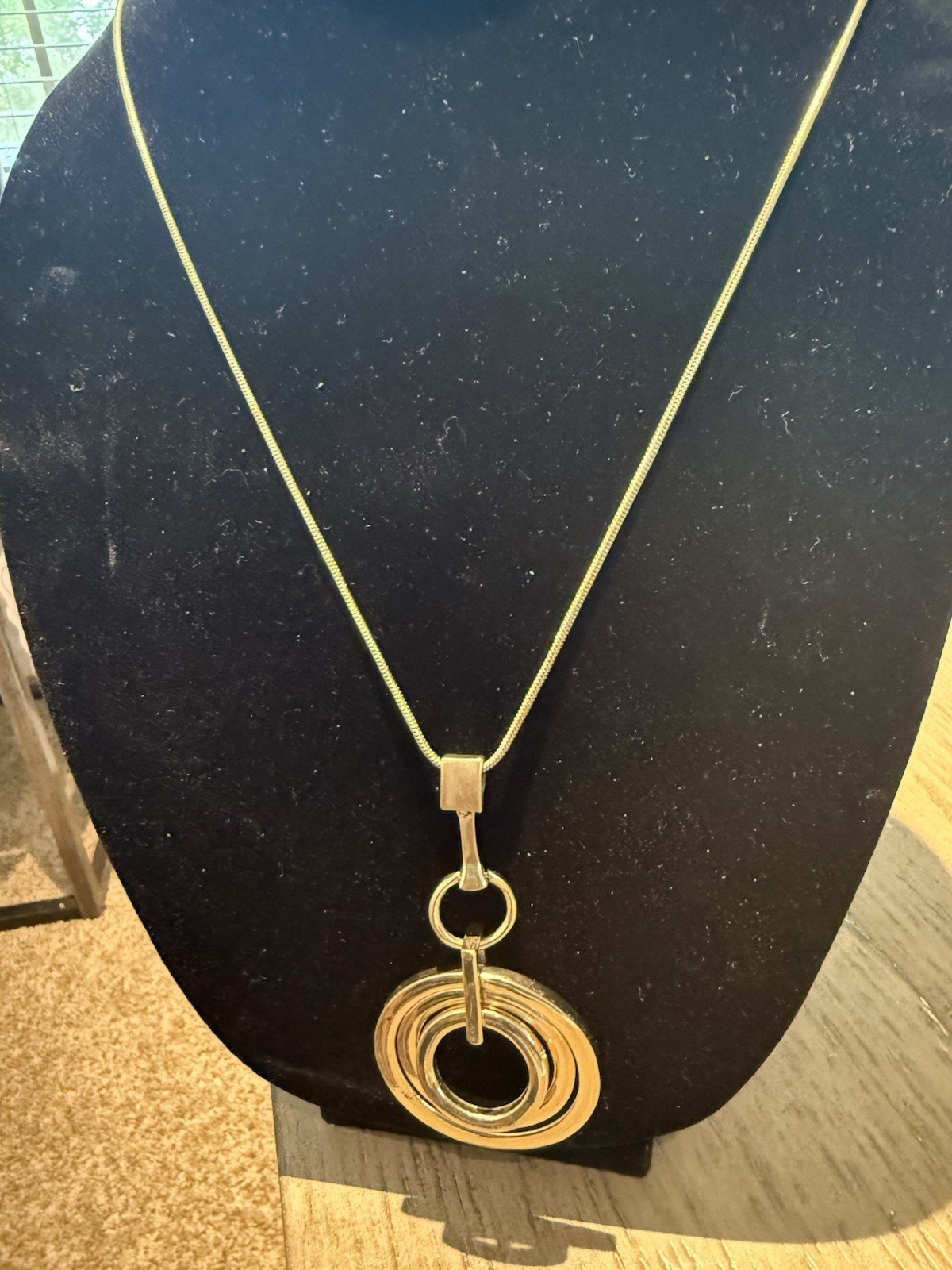 Gold Tone Snake Chain Statement Pendant Necklace 26″ with 3″ Extender.
