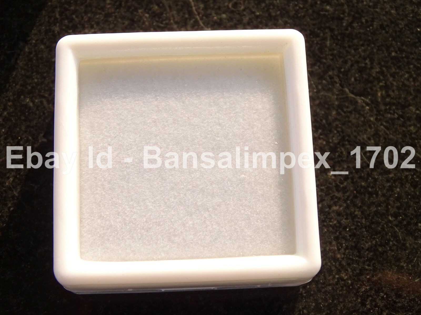 12 Pcs 4 x 4 Cm White Gem Display plastic box Storage for Gems / Diamonds
