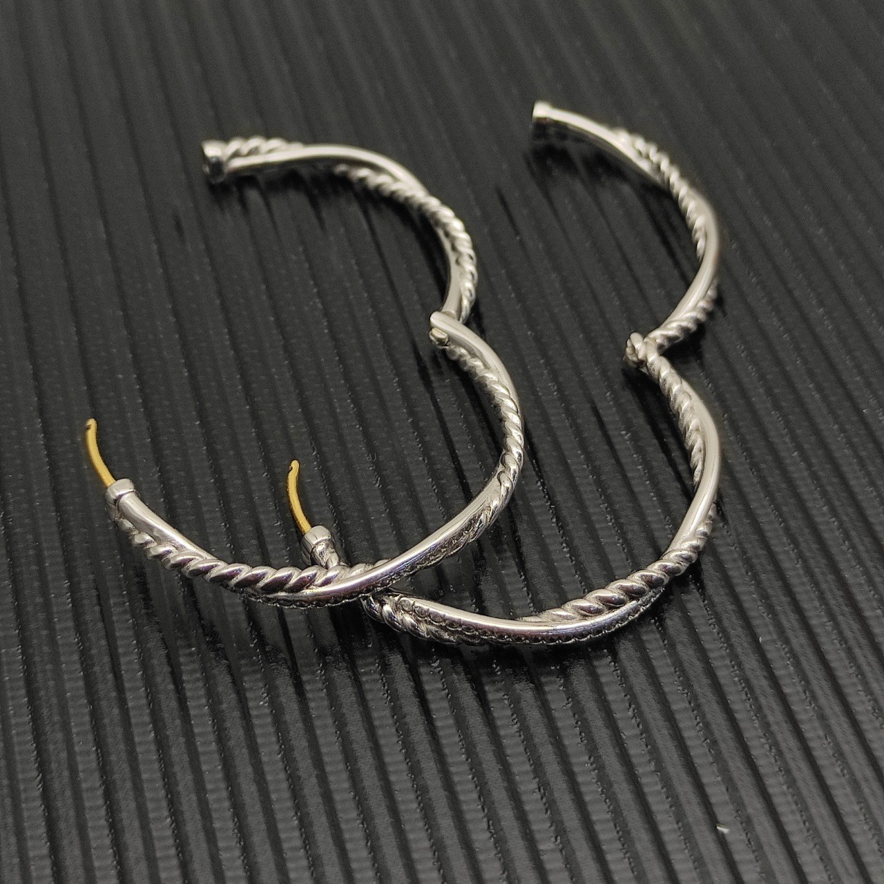David Yurman Infinity Hoop Earrings Sterling Silver with Diamonds 42mm