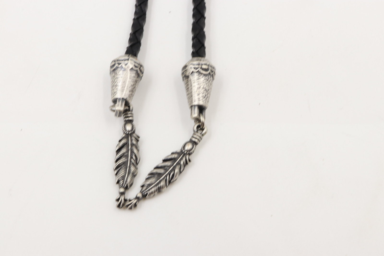 Nature Labradorite Stone w/ Feathers Silver Plated Western Leather Bolo Neck Tie