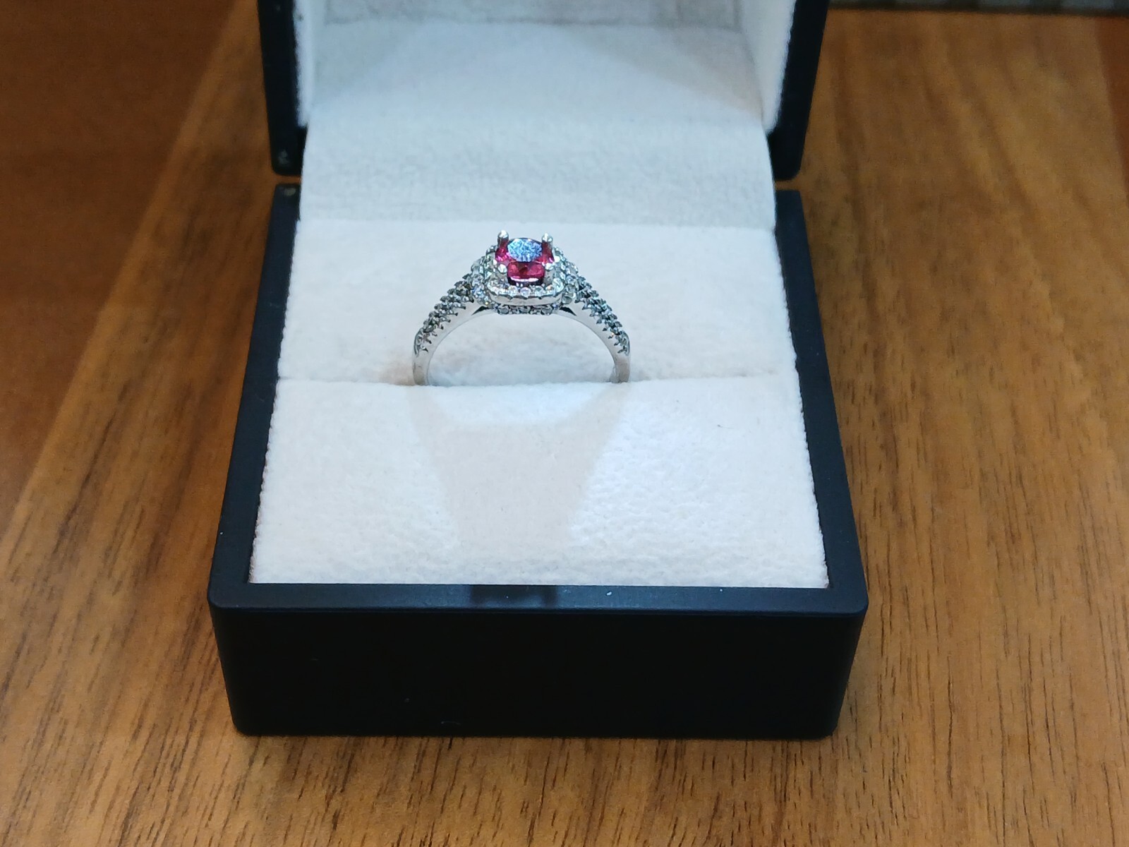 Sterling silver 925 women ring red stone +more than 50 mini stone ring size 9.25