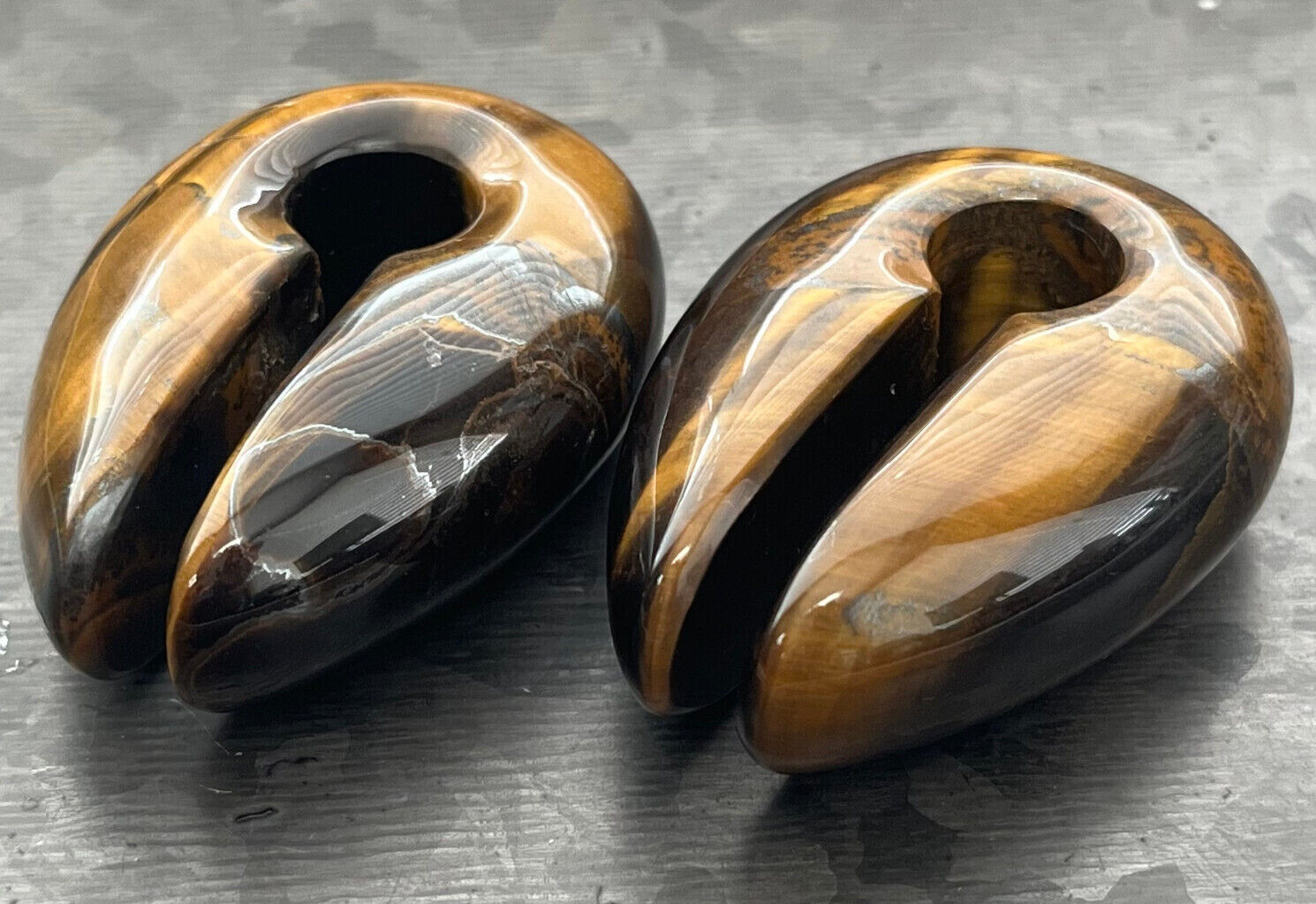 PAIR Tiger Eye Natural Stone Keyhole Hangers Plugs Gauges Tunnels Ear Weights