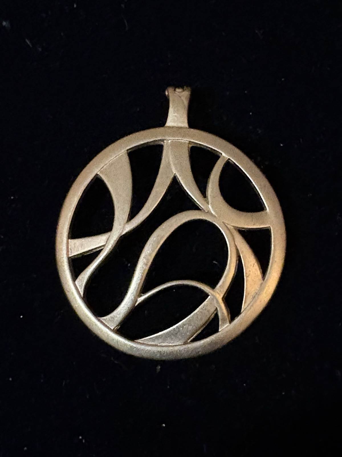 Premier Designs “Pizzazz” Gold Tone Round Slide Pendant Enhancer Necklace