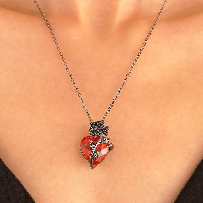 Black Rose Heart Pendant Necklace Gothic Romantic Love Gift Women Jewelry Cute