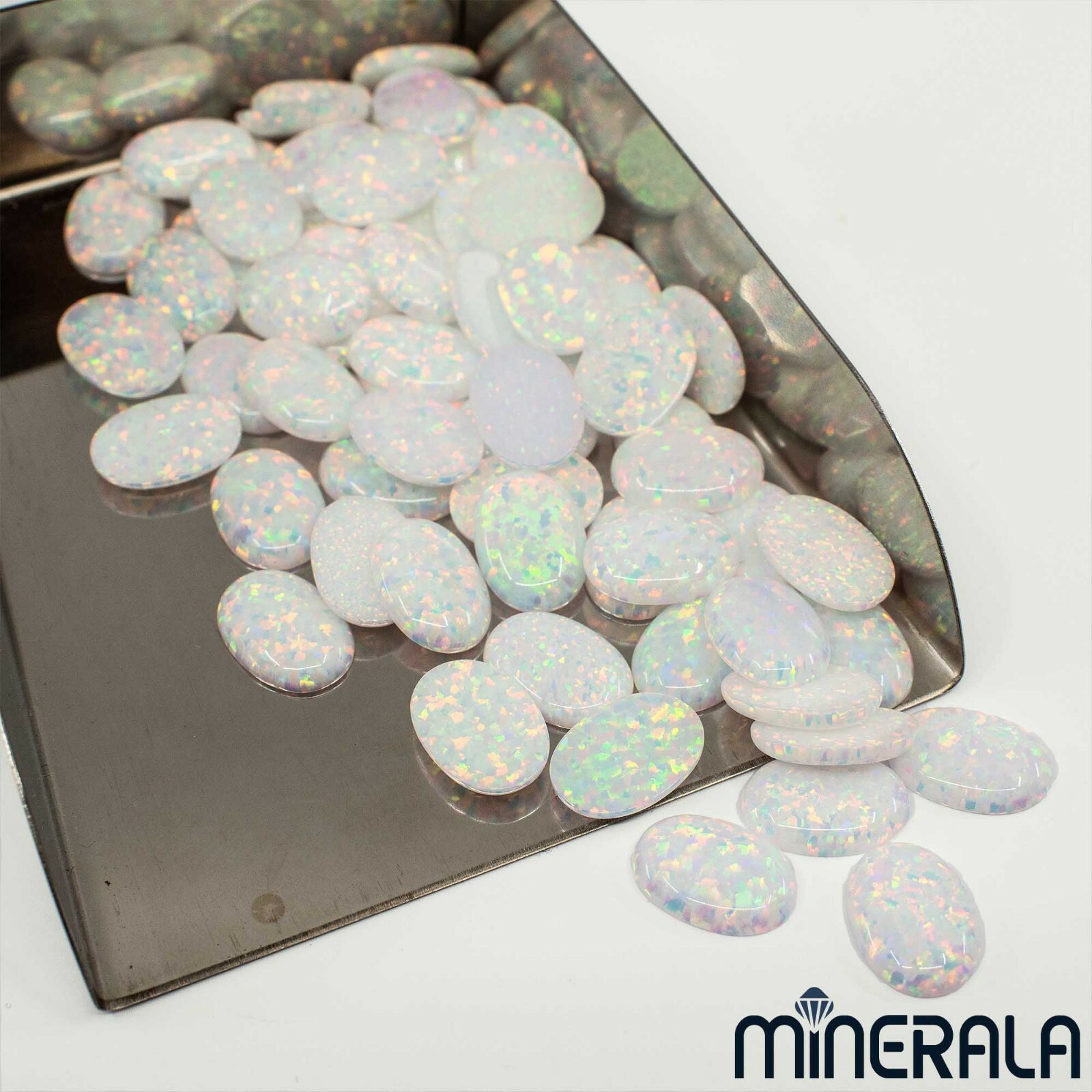 [WHOLESALE] WHITE SYNTHETIC LAB CREATED OPAL OVAL CABOCHON 3x5mm-18x25mm WP00065