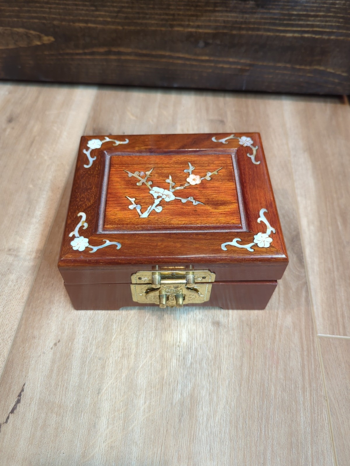 Vintage Lacquered Asian Wood Jewelry Box Mother Of Pearl Inlay