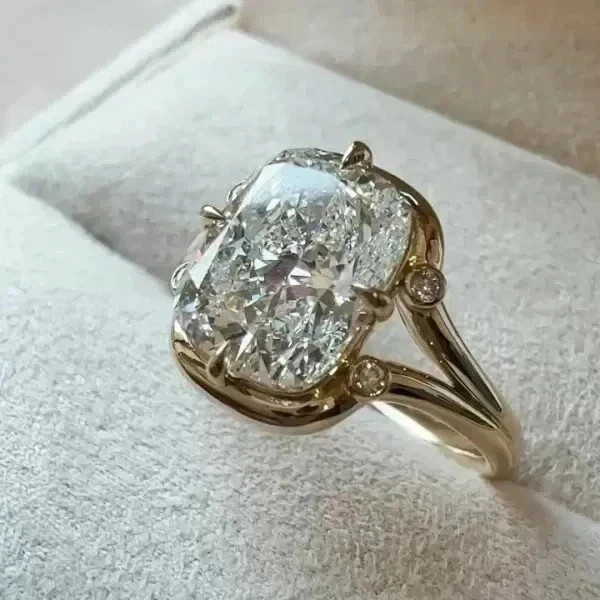 4.00 Ct Cushion Cut Diamond Wedding Ring 14K Yellow Gold