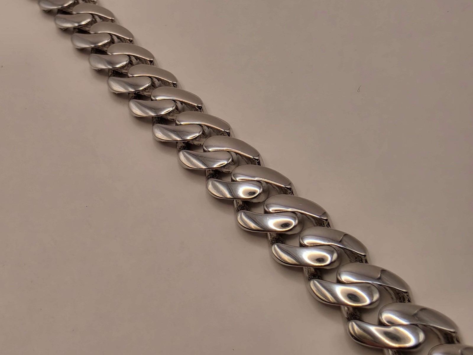 Solid 925 Sterling Silver Miami Cuban Link Bracelet 8.5mm Mens Heavy Curb Chain