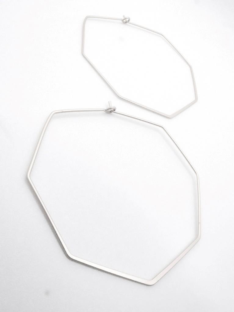 GORGEOUS Lightweight Mat Silver Thin Wire Organic Octagon Threader Hoop Earrings