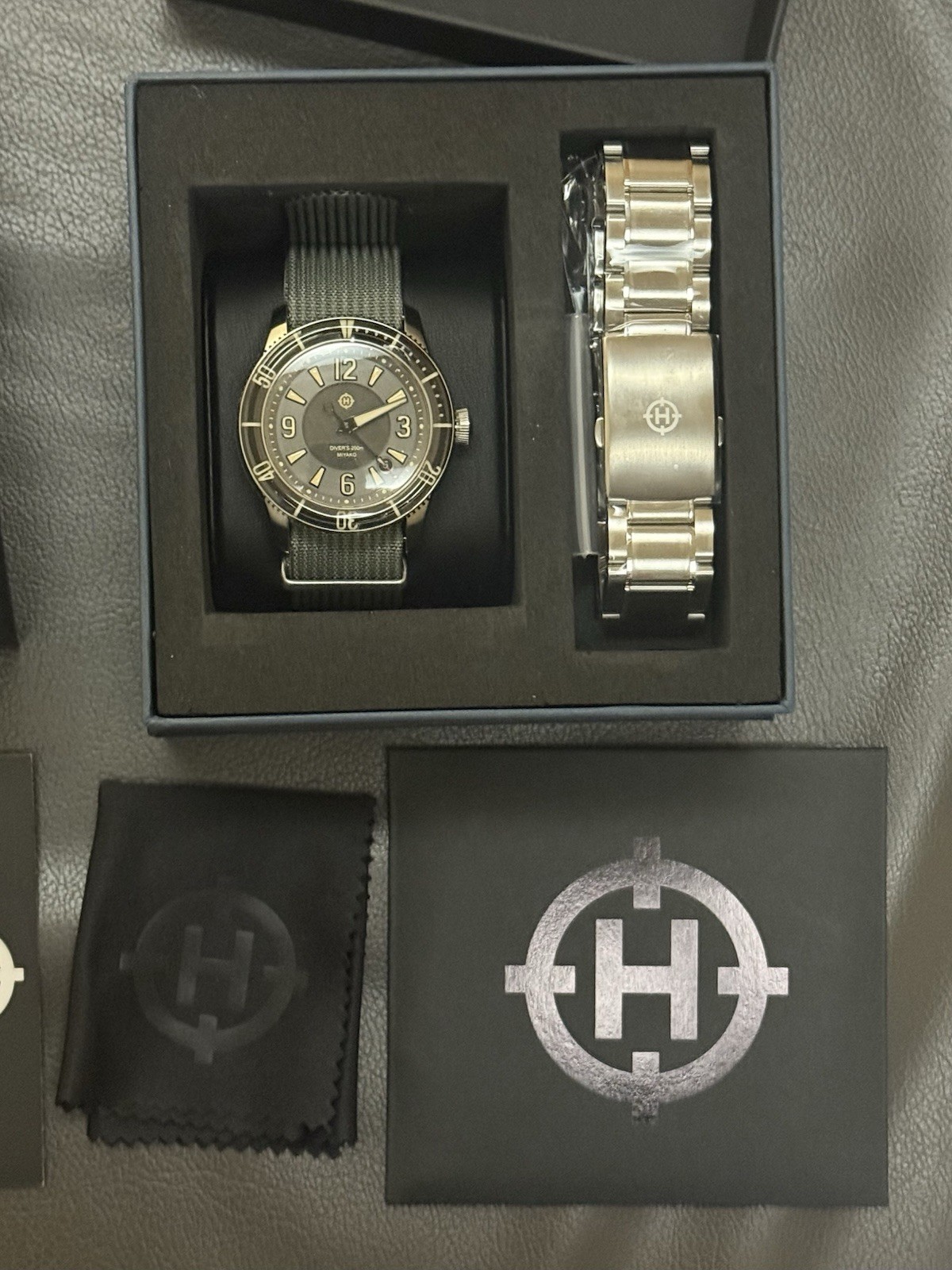 Helm Miyako 05AR1 Brand New With Extra Straps