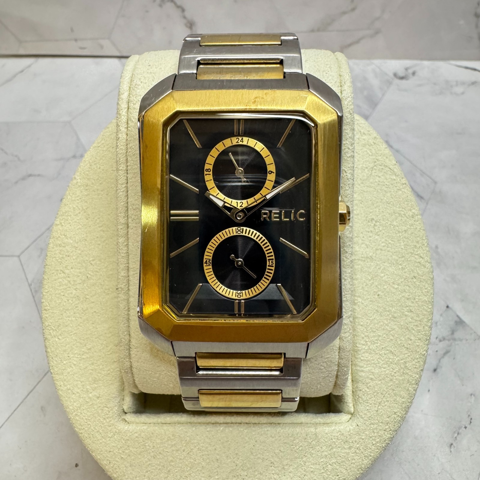 Relic by Fossil Men’s Watch Rectangle Black Gold Tone ZR77256 Dress Formal EUC