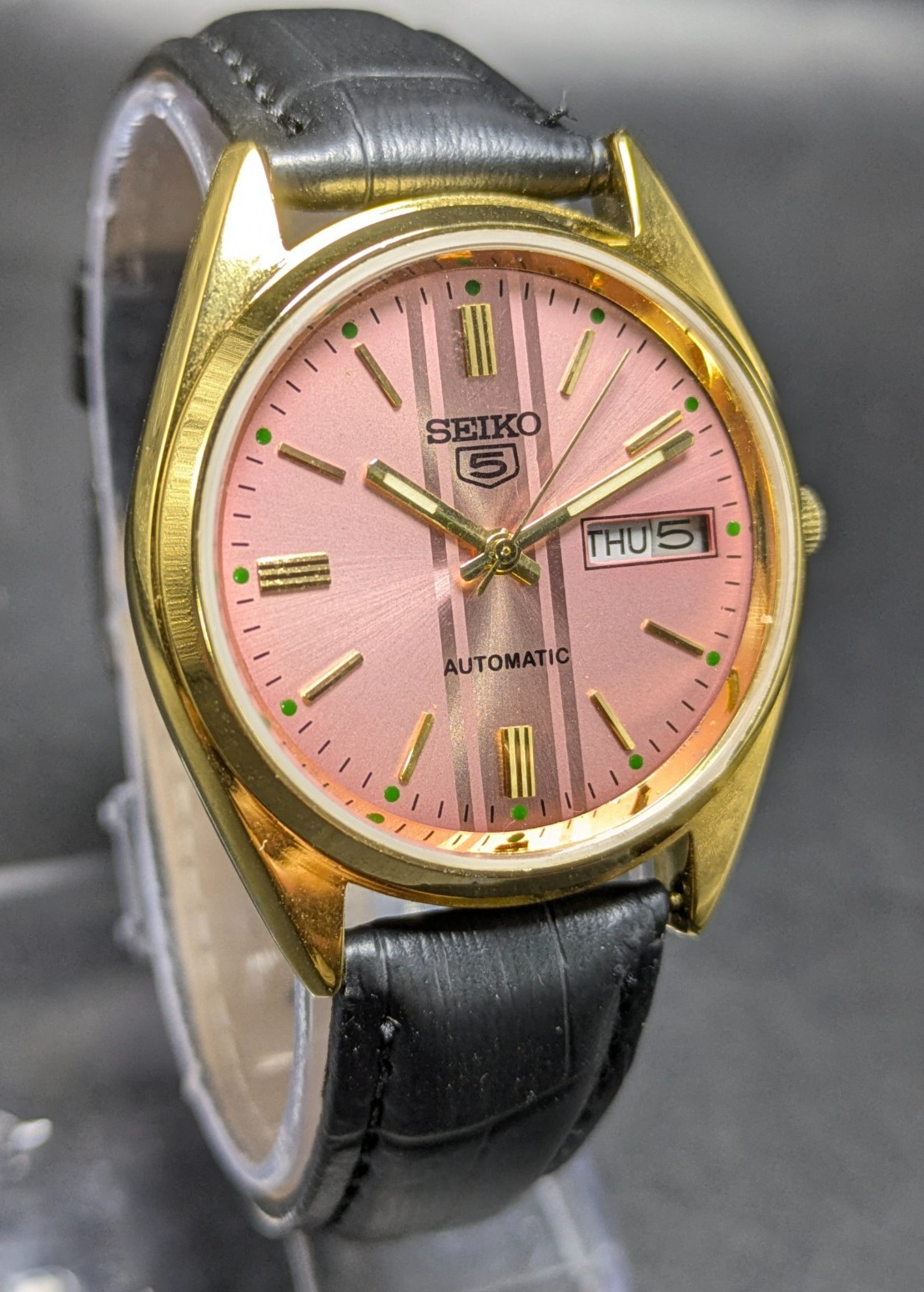 Vintage Seiko 5 automatic day date movement no. 6309A japan made men’s watch