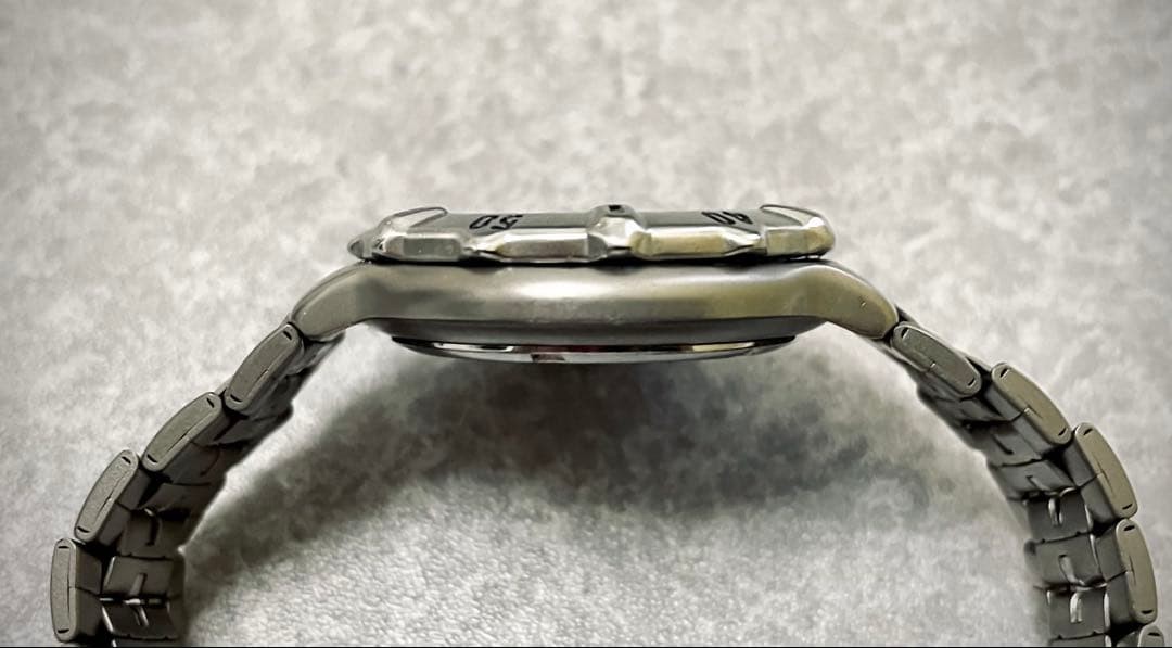 Antique CITIZEN ATTESA Titanium Quartz Diver’s Watch (with defects)