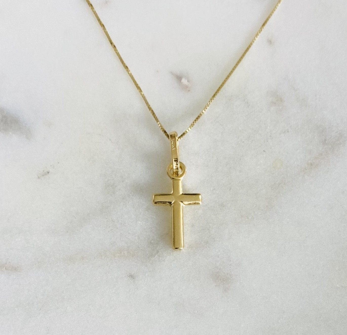 14K Solid Yellow Gold 0.7″ Cross Pendant with 0.5mm Box Chain Necklace – PT142