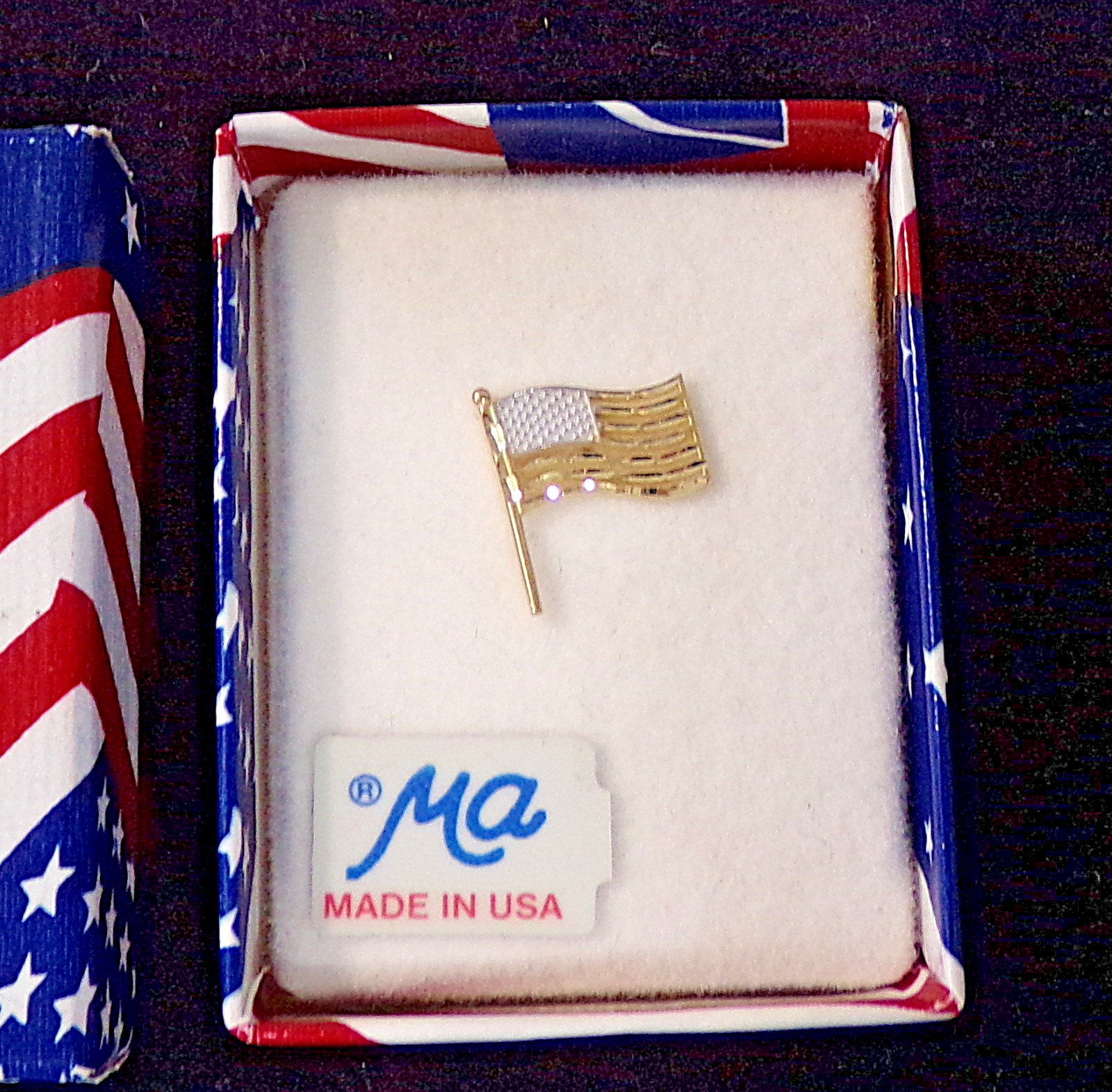 Michael Anthony 10K Two-Tone Yellow & White Gold USA Flag Lapel Tie Pin w/ Box