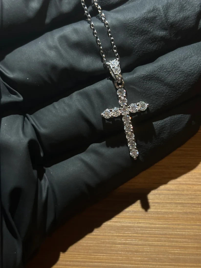 VVS1 moissanite cross necklace with 17 inch chain