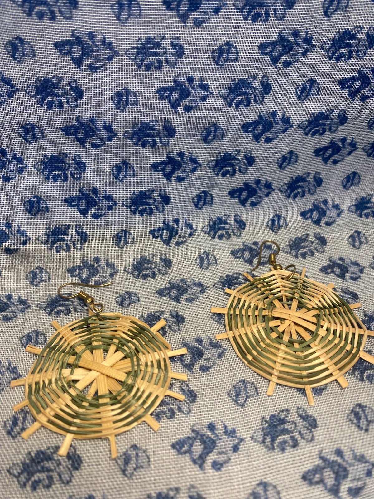Handwoven Rattan Boho Sunburst Earrings – Southeast Asian Basket Style