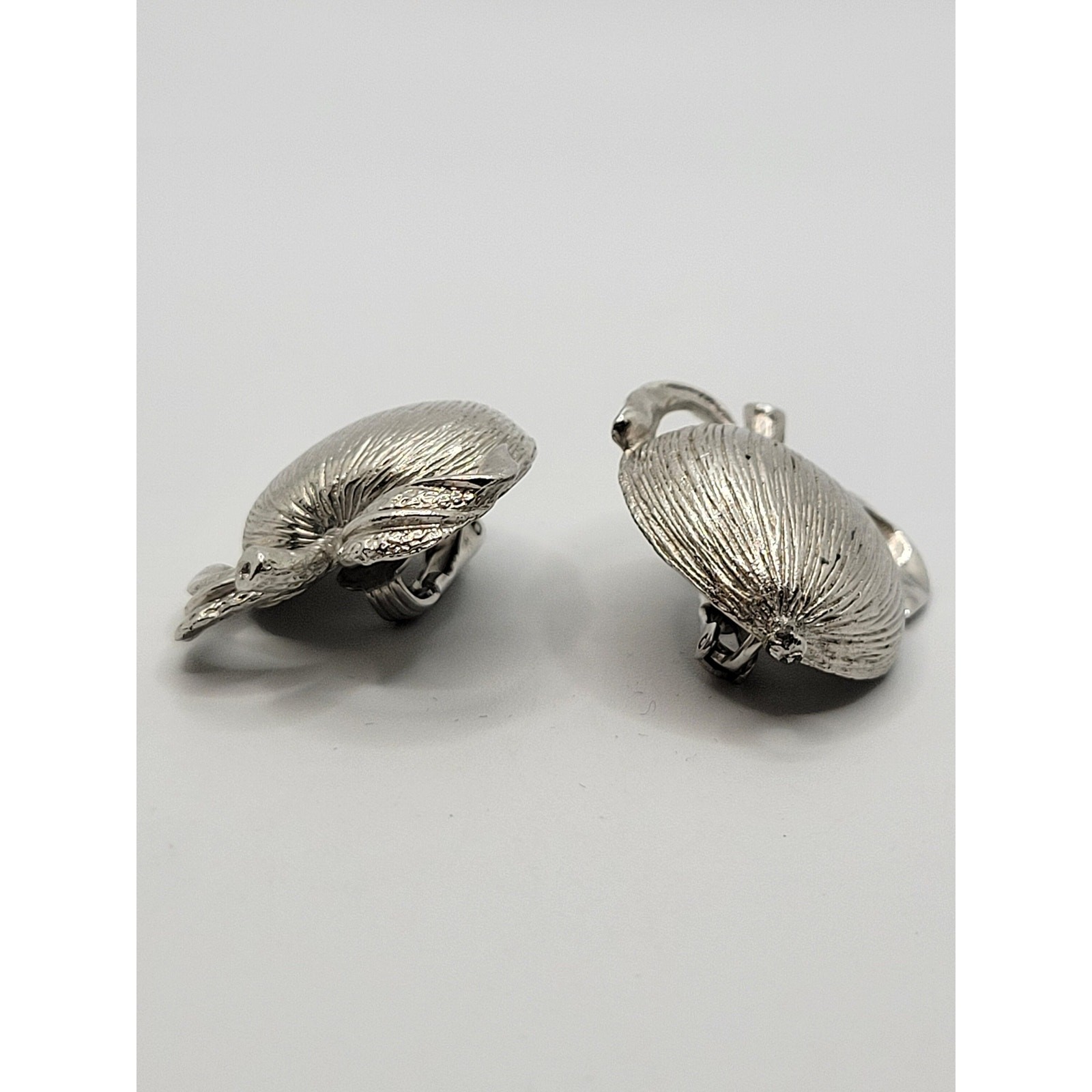 Vintage Signed Sarah Coventry Apple Clip On Earrings Silvertone 1960s MidCentury