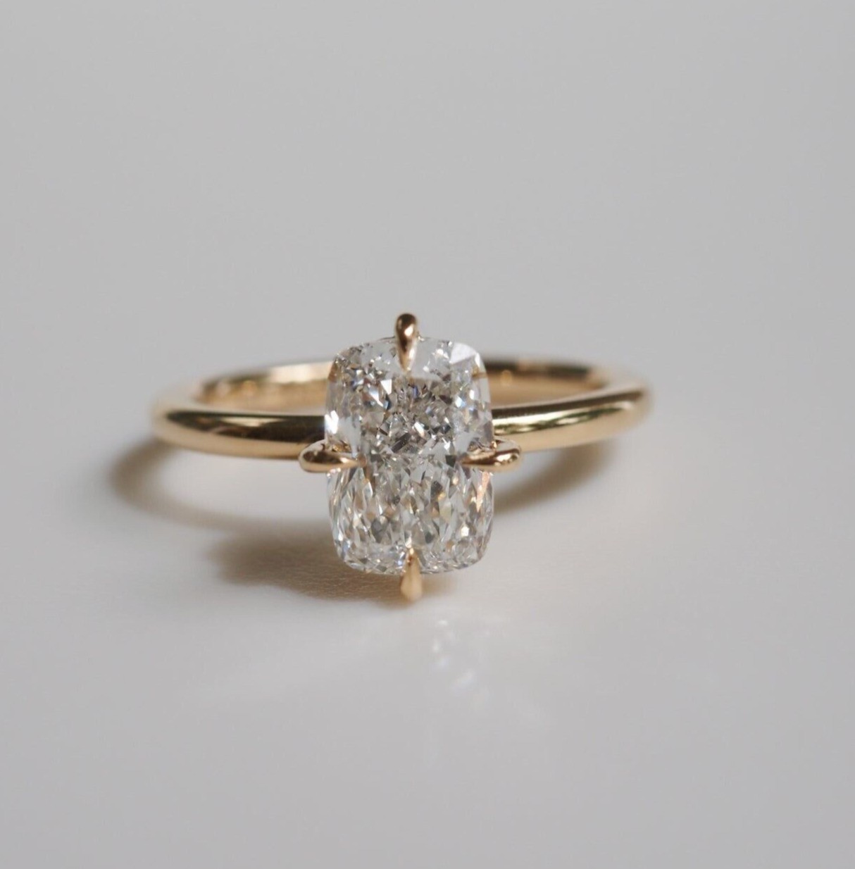 4 Ct Cushion Cut Simulated Diamond Engagement Ring 14K Yellow Gold Plated