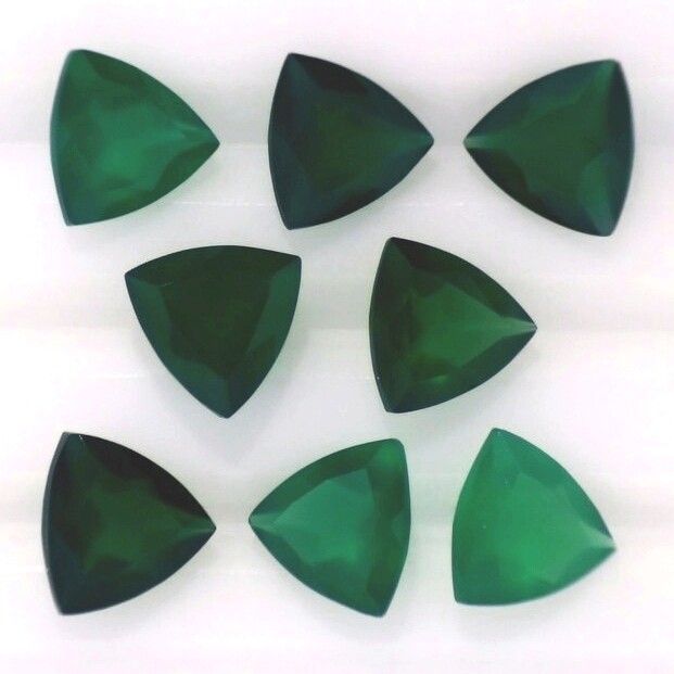 COMMERCIAL EMERALD 14 MM TRILLION CUT CALIBRATED SOLD PER STONE F-2671 TREATED